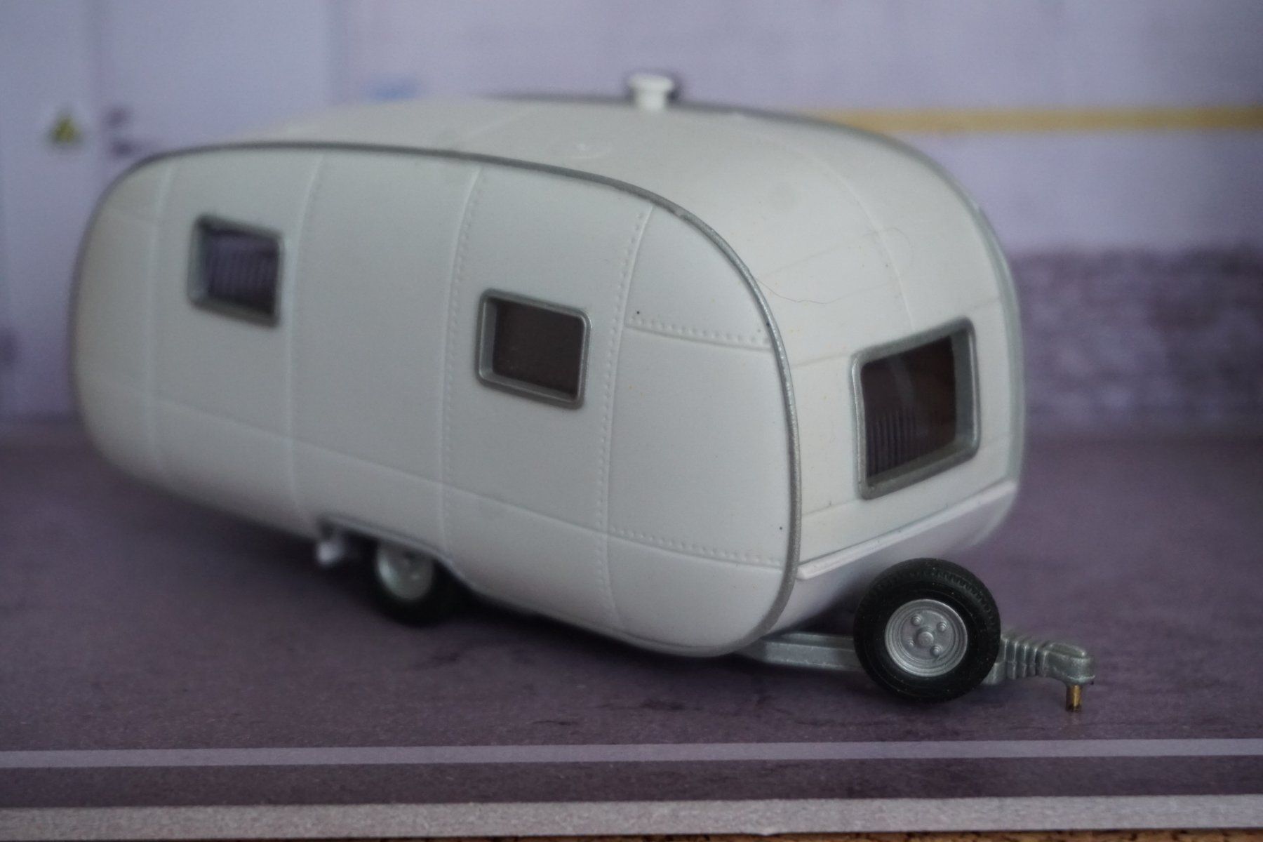 Schuco Modellini d'auto: Schuco Wohnwagen SMV 12 1:43 COOL !!!!!!!!!!!!!!!!! – Usato da Reiden venduto da Doppeldecker69