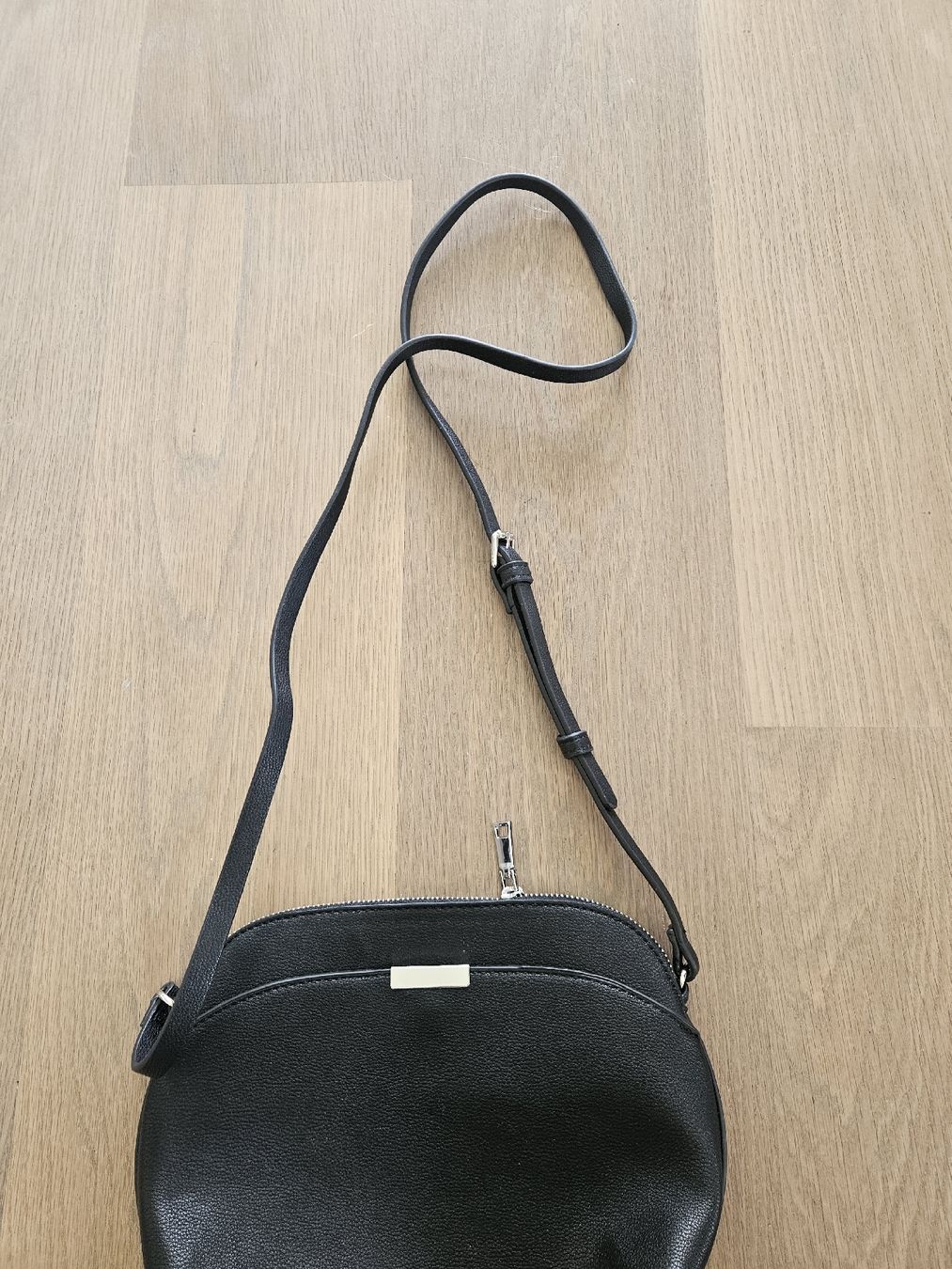 C&A Sacs femmes: Umhängetasche schwarz – D'occasion à Rüschlikon par zzz1234 1