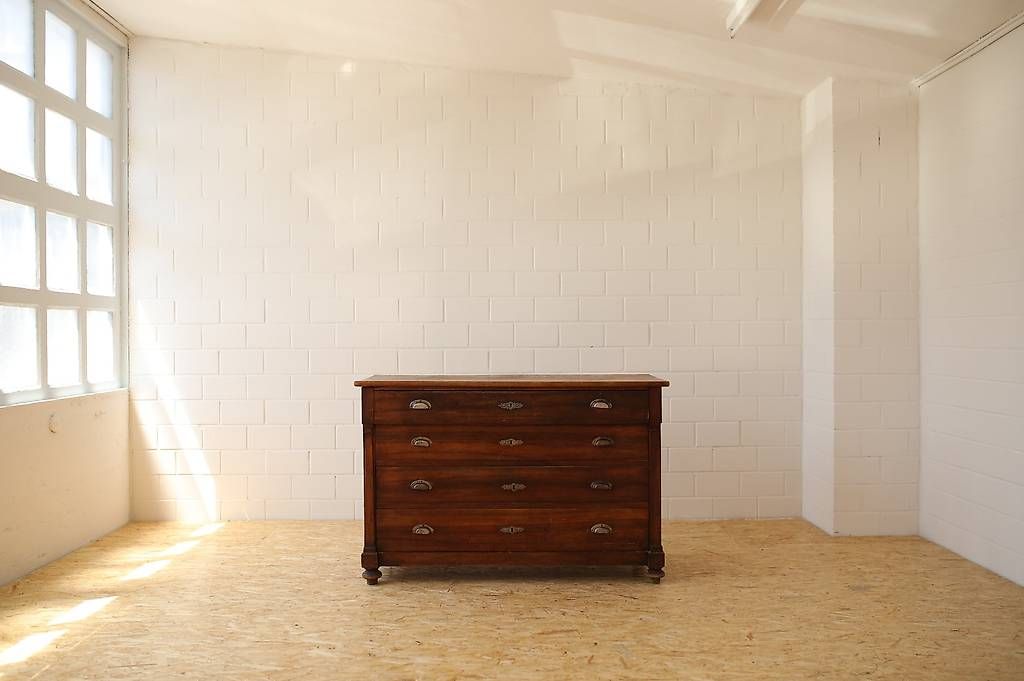 Kommoden: Biedermeier Kommode, um 1820, unrestauriert – Gebraucht aus Kriens von onakammermann