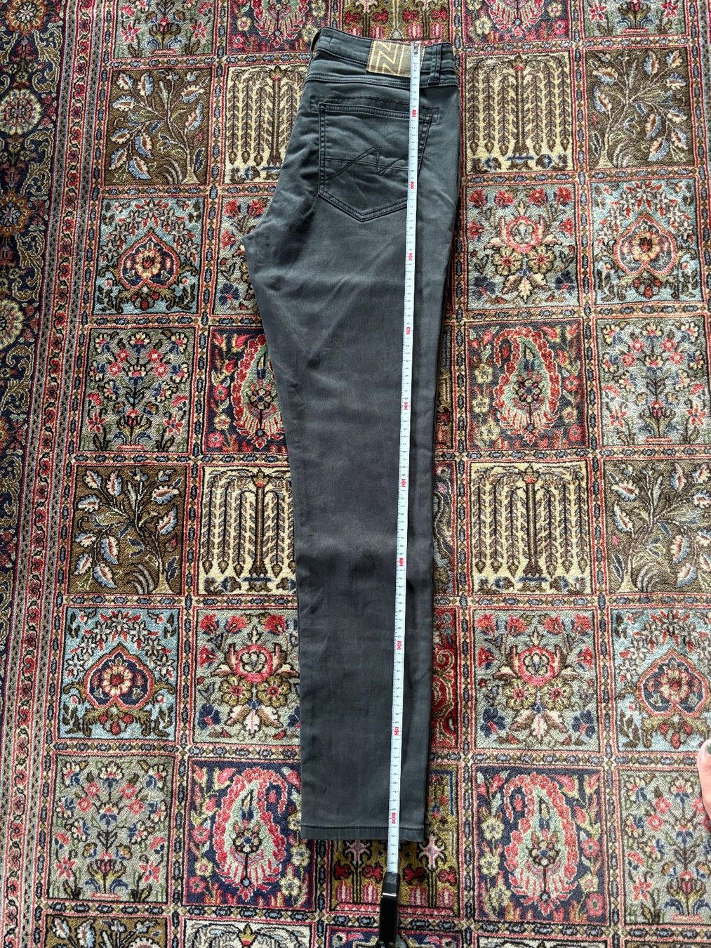 Nile Hosen: Pantalon Nile – Gebraucht aus Avry-devant-Pont von Griotte01 5