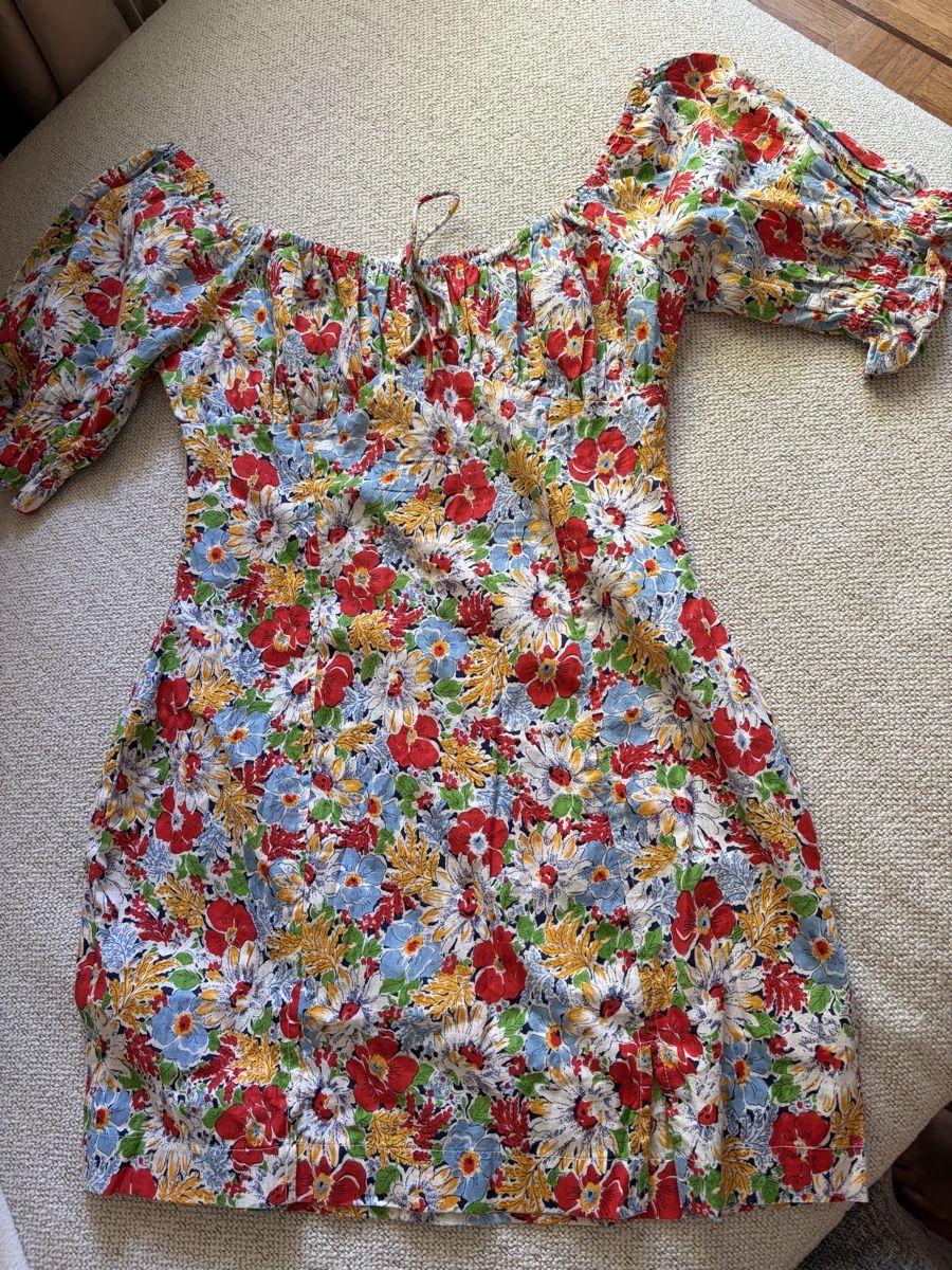 Robes: INFLUENCE FLORAL DRESS – D'occasion à Zürich par dor_9l9g