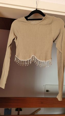 Crop Top mit Strasssteinen, neu