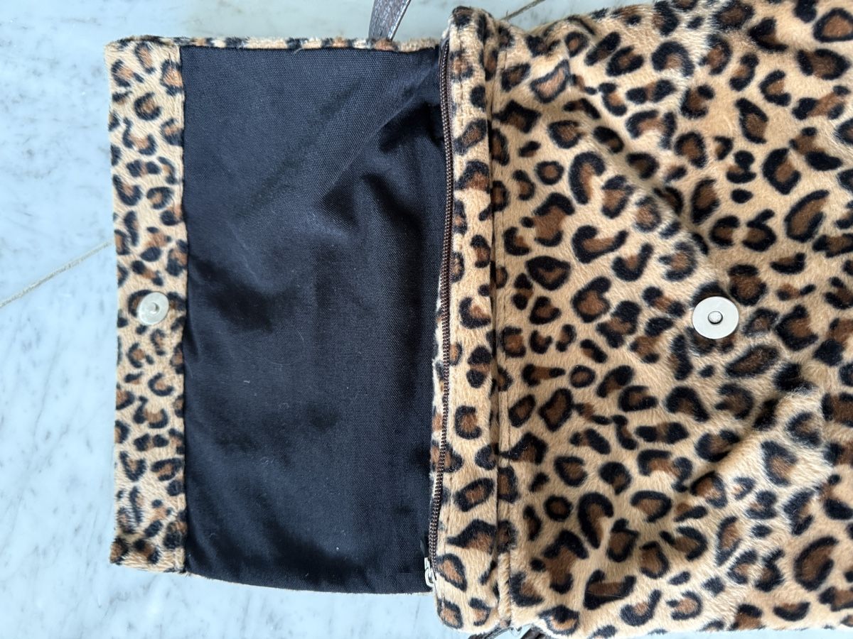 Taschen für Damen: Umhängetasche/ Handtasche Leoparden Print – Gebraucht aus Seewen SO von HappyHappyHappy 1