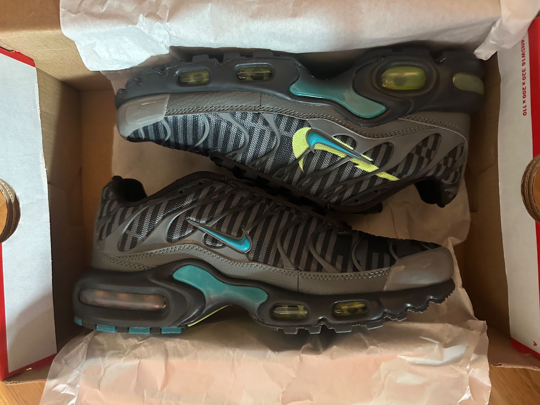 Nike Chaussures hommes: Nike Air Mx Plus TN Gr. 38.5 – Neuf avec emballage d'origine à Bern par ykl_jgz8 2
