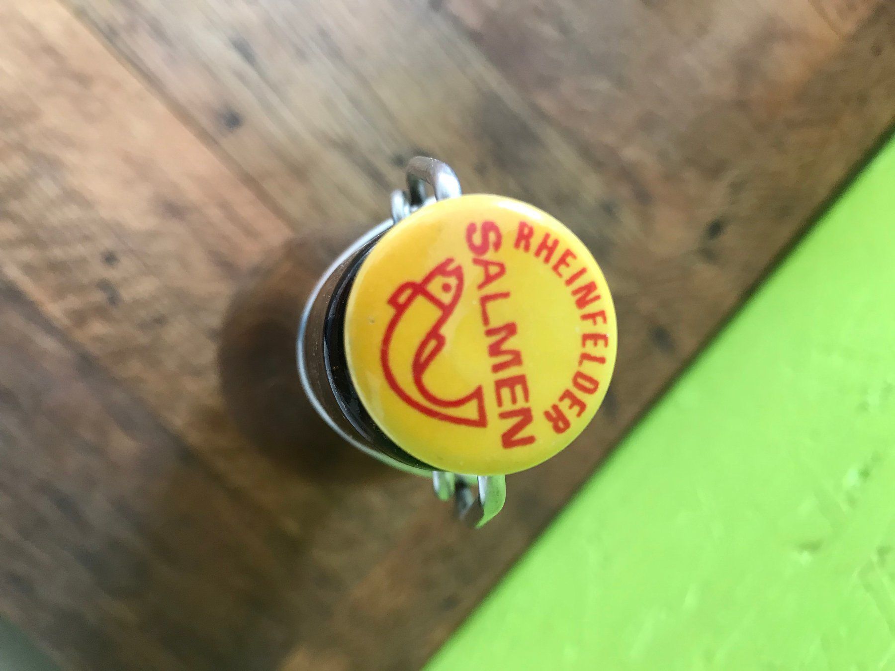 Bicchieri, Caraffe & Bottiglie: Bierflasche Salmenbräu antik – Usato da Unterkulm venduto da esco 3