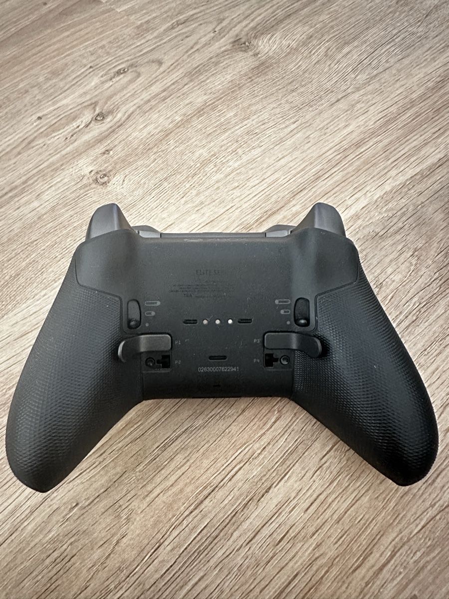 Microsoft Console: Xbox Pro Controller series2 – Usato da Grabs venduto da atomi39 1