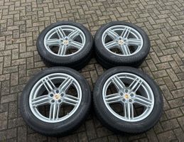 19 Zoll Felgen Komplettwinterräder Original Porsche Macan