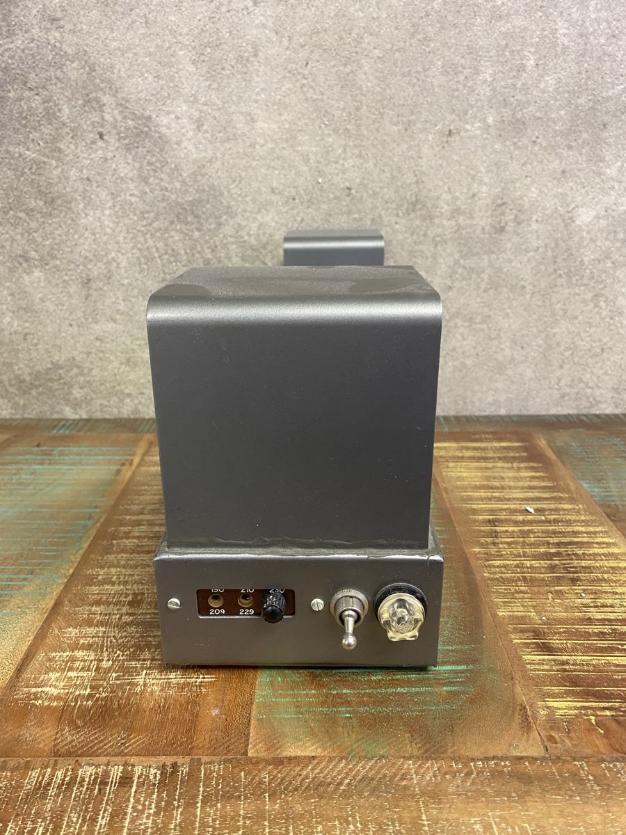Quad Amplificatori: Quad II Stereo Röhrenverstärker – Difettoso da Winterthur venduto da klassikaudio 1