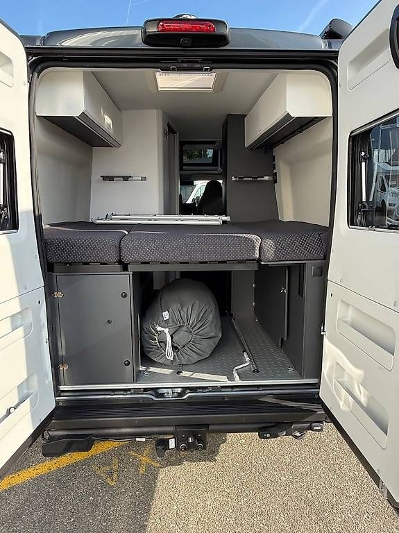 Camping Fahrzeuge: Adria Twin Sports 600 SPB  – Gebraucht aus Langenthal von Reisemobil01 9