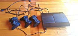 PlayStation 3 super Slim mit 3 Controllern und Spielen