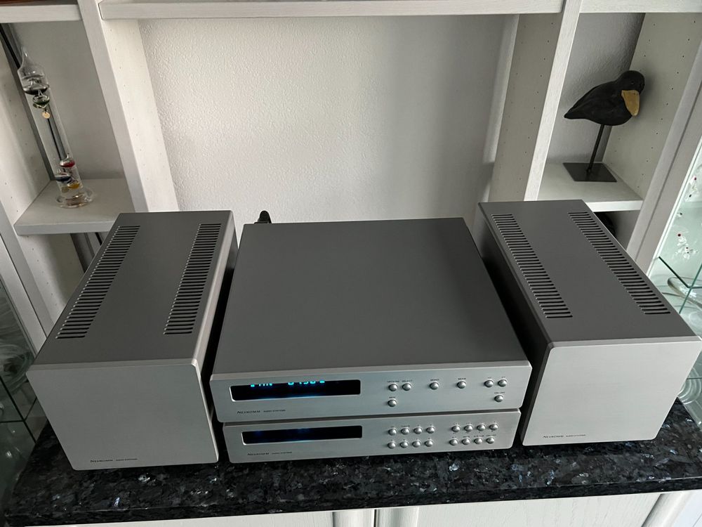 High-End Vorverstärker CA33 2xPA35 Monoblöcke Neukomm +TU32 2