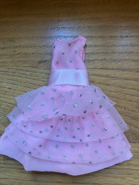 Bambole: Barbie robe originale pour Kelly – Usato da Les Ponts-de-Martel venduto da Jolisa