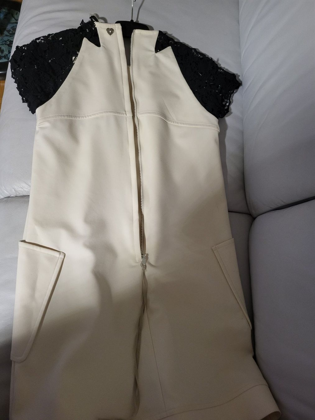 Twinset Vestiti: Twin - Set Kleid Creme Spitze Gr. S Neu – Nuovo (secondo la descrizione) da Uitikon Waldegg venduto da Similde 3