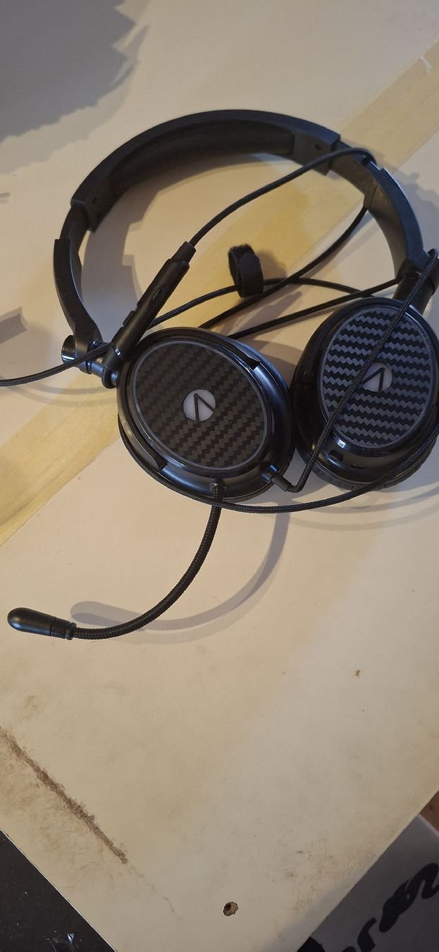 Kopfhörer: LED Headset Stealht – Gebraucht aus Staffelbach von jen_g2yd 1
