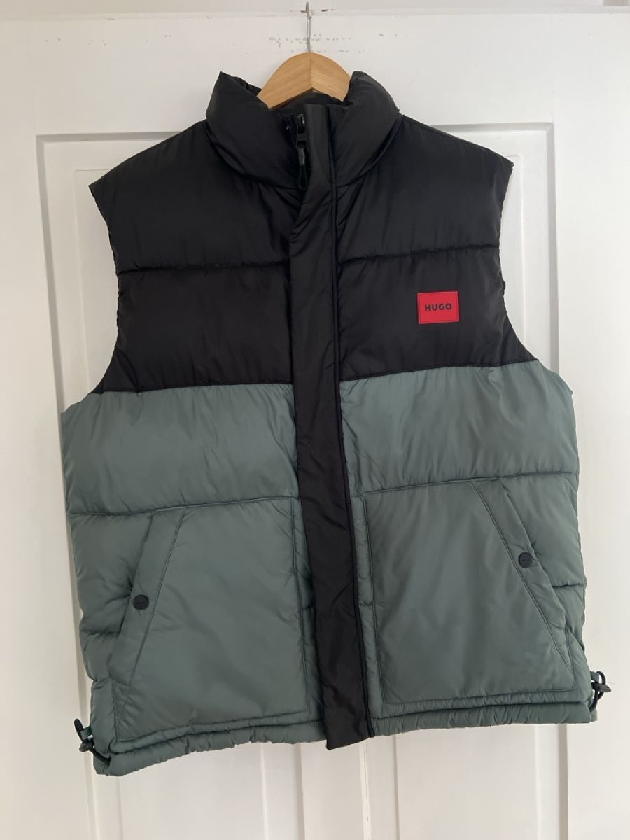Hugo Boss Gilets & Westen: Weste Hugo – Gebraucht aus Biel/Bienne von Sev.mart