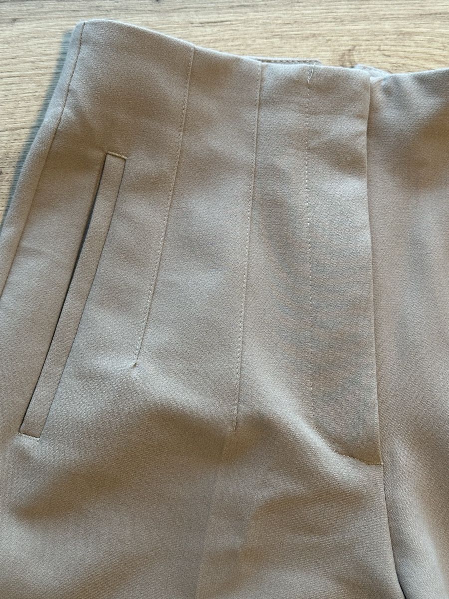 Zara Pantaloni: Zara Hose – Usato da Urdorf venduto da fairfashion 2