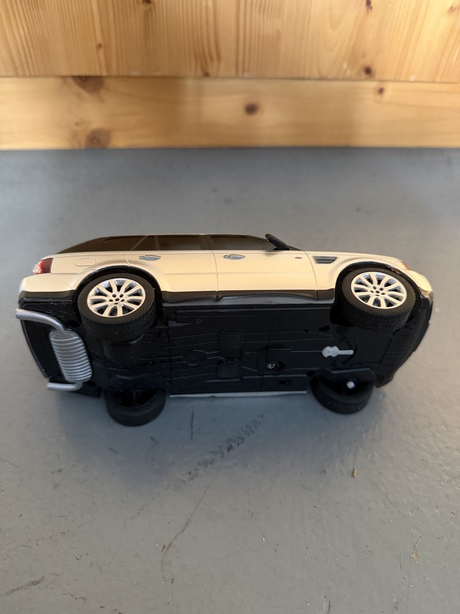 Spielzeuge: Ferngesteuertes Auto (Range Rover) – Gebraucht aus Ulisbach von PET-030 3