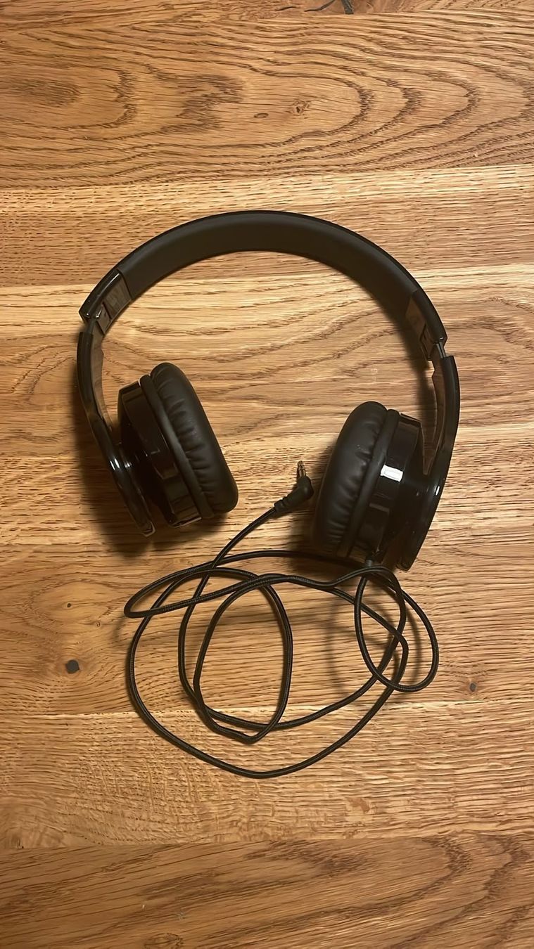 Kopfhörer: Casque audio – Gebraucht aus Marly von hay_kym6