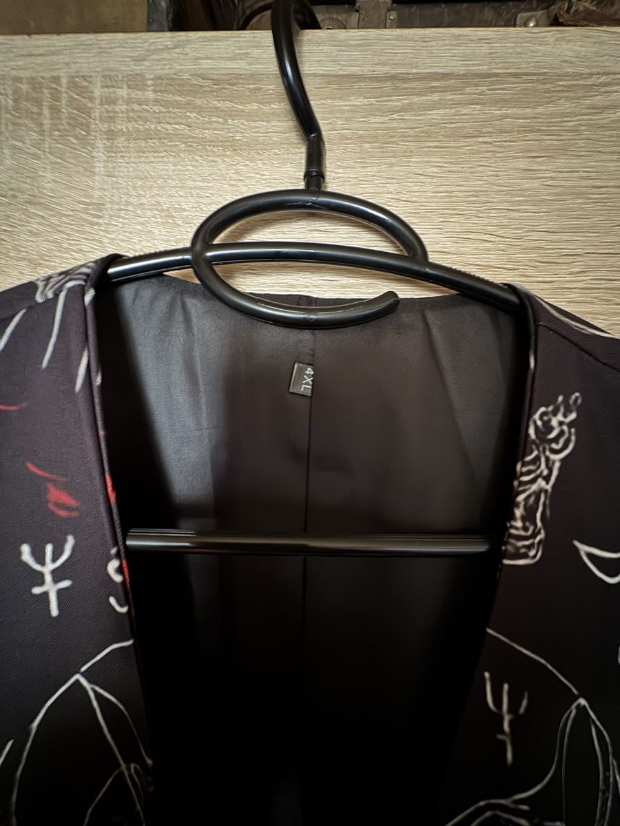 Gilet & Giacche: Gilet – Nuovo (secondo la descrizione) da Huttwil venduto da Nedja0 4