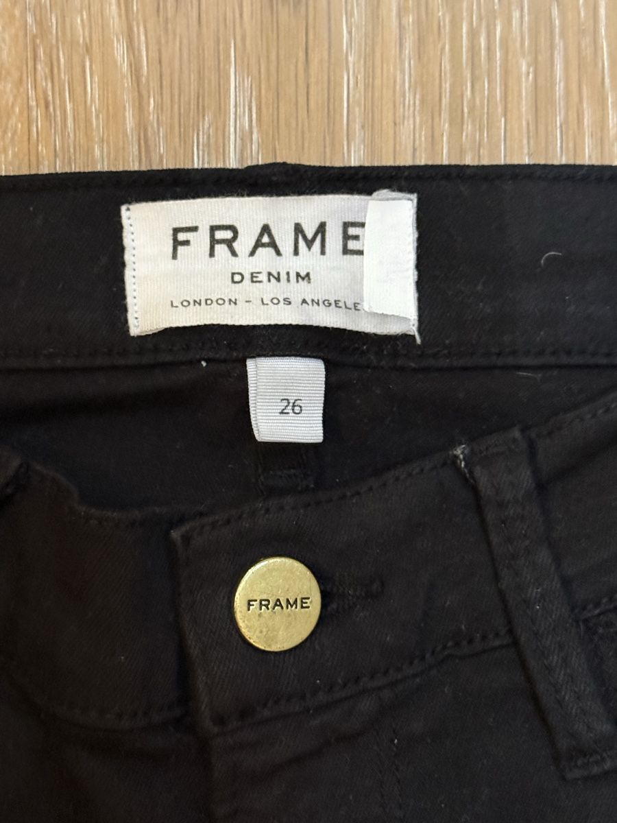 Jeans: Great black FRAME denim jeans. 26” – Gebraucht aus Grund b. Gstaad von PlageNeigeplus 2