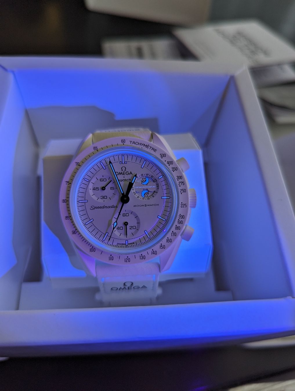 Swatch Orologi: MISSION TO THE MOONPHASE - Snoopy Moonswatch – Usato da Luzern venduto da philipruth 1
