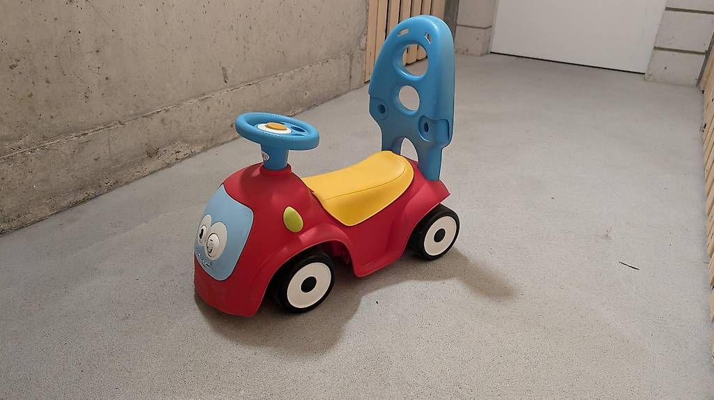 Fahrzeuge für Kinder: Rutschauto – Gebraucht aus Hindelbank von otair