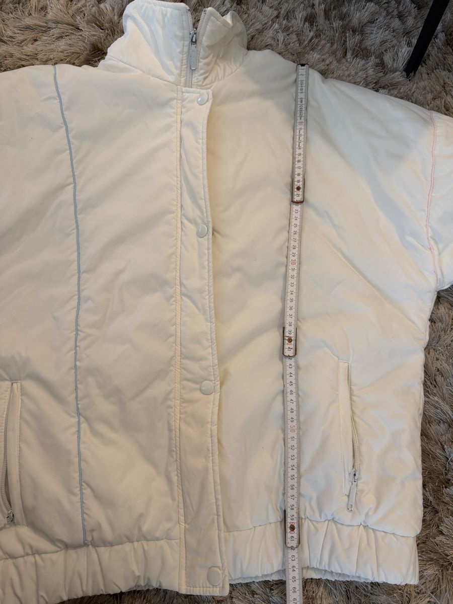 Giacche: Coole weisse Steppjacke Gr. M – Usato da Basel venduto da Ksjusha 9
