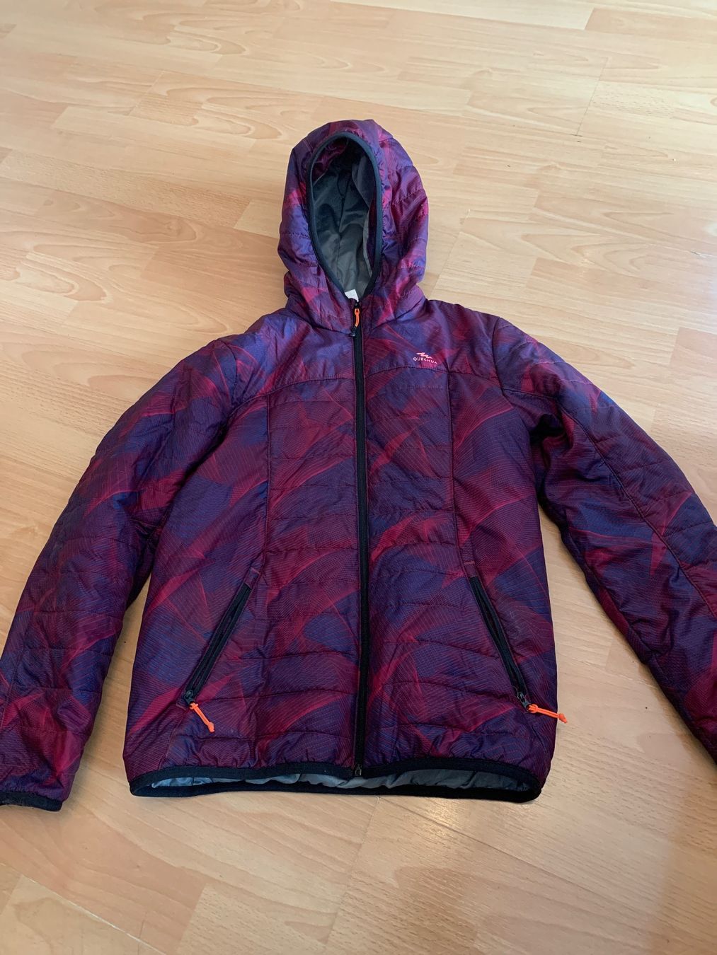 Decathlon Vestes & Manteaux: Jolie doudoune Quechua 12-13 ans - 146-152 – D'occasion à MEYRIN par Gwendo10