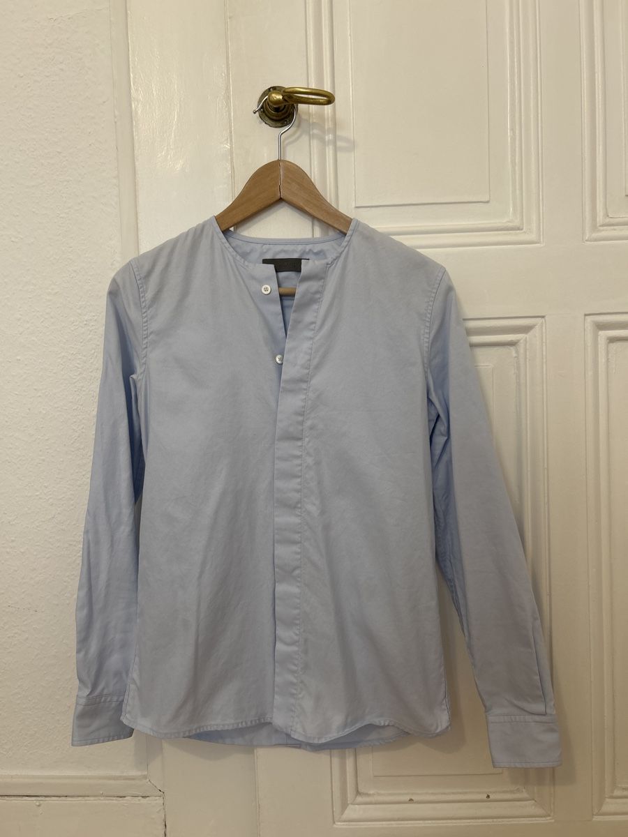 Bally Blusen: BALLY Collarless Shirt Light Blue sz34 – Neu (gemäss Beschreibung) aus Genève von TreasureChest