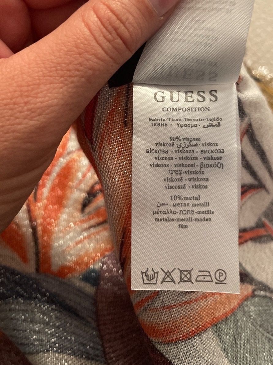 Guess Foulard & Sciarpe: Foulard GUESS – Nuovo (secondo la descrizione) da Rancate venduto da Waly__ 3