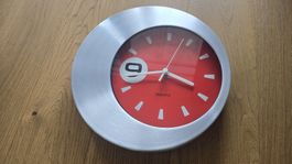 Wanduhr rot