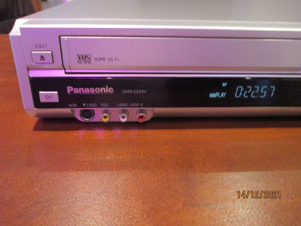 Panasonic DMR-EZ49V: Registratore DVD E VHS Con HDMI E USB, Il Meglio Dei Due Mondi!