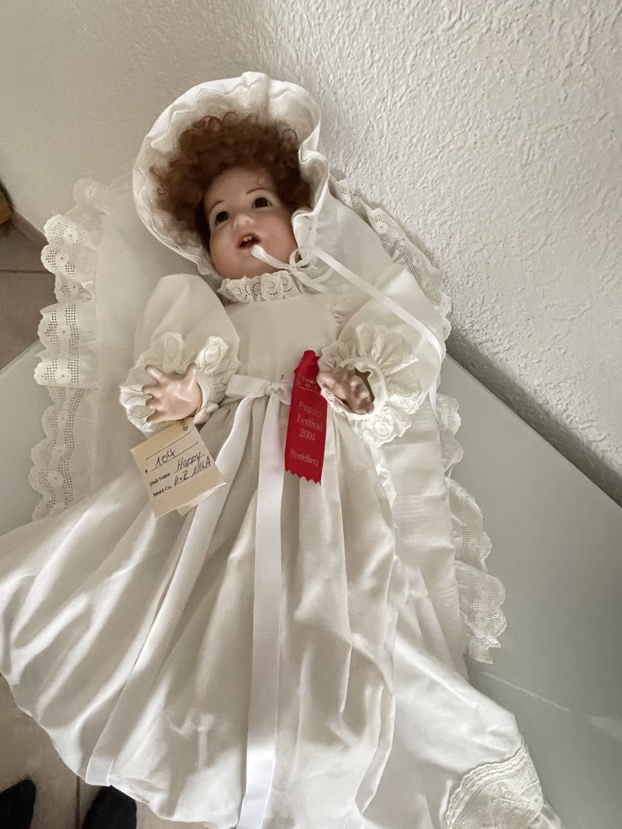 Puppen: Wunderschöne Porzellanpuppe mit Spitzenkleidchen – Neu (gemäss Beschreibung) aus Schaffhausen von stregina 3