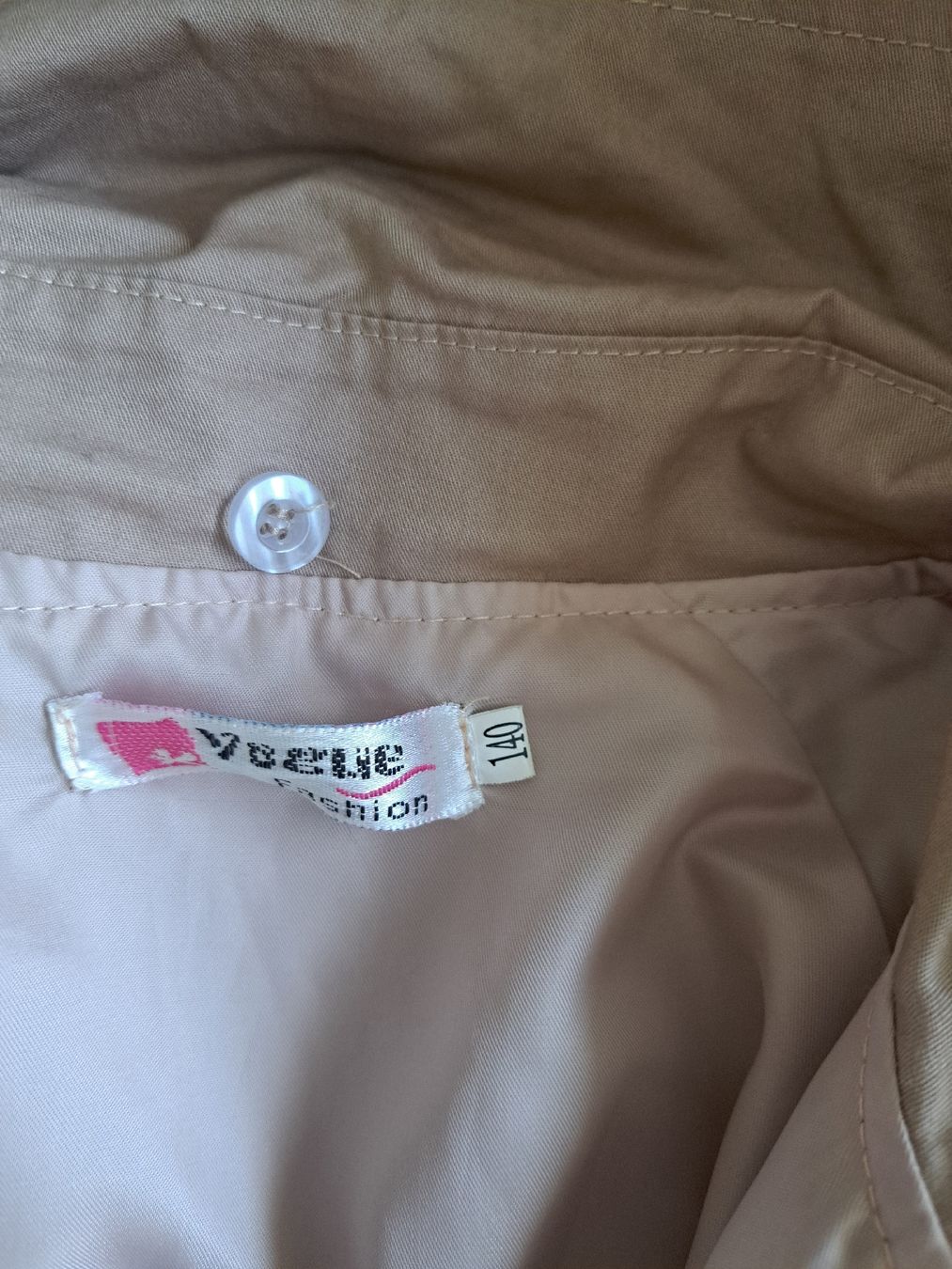 Giacche & Cappotti: Trenchcoat Gr. 140 – Usato da Nürensdorf venduto da Janinejuli 1