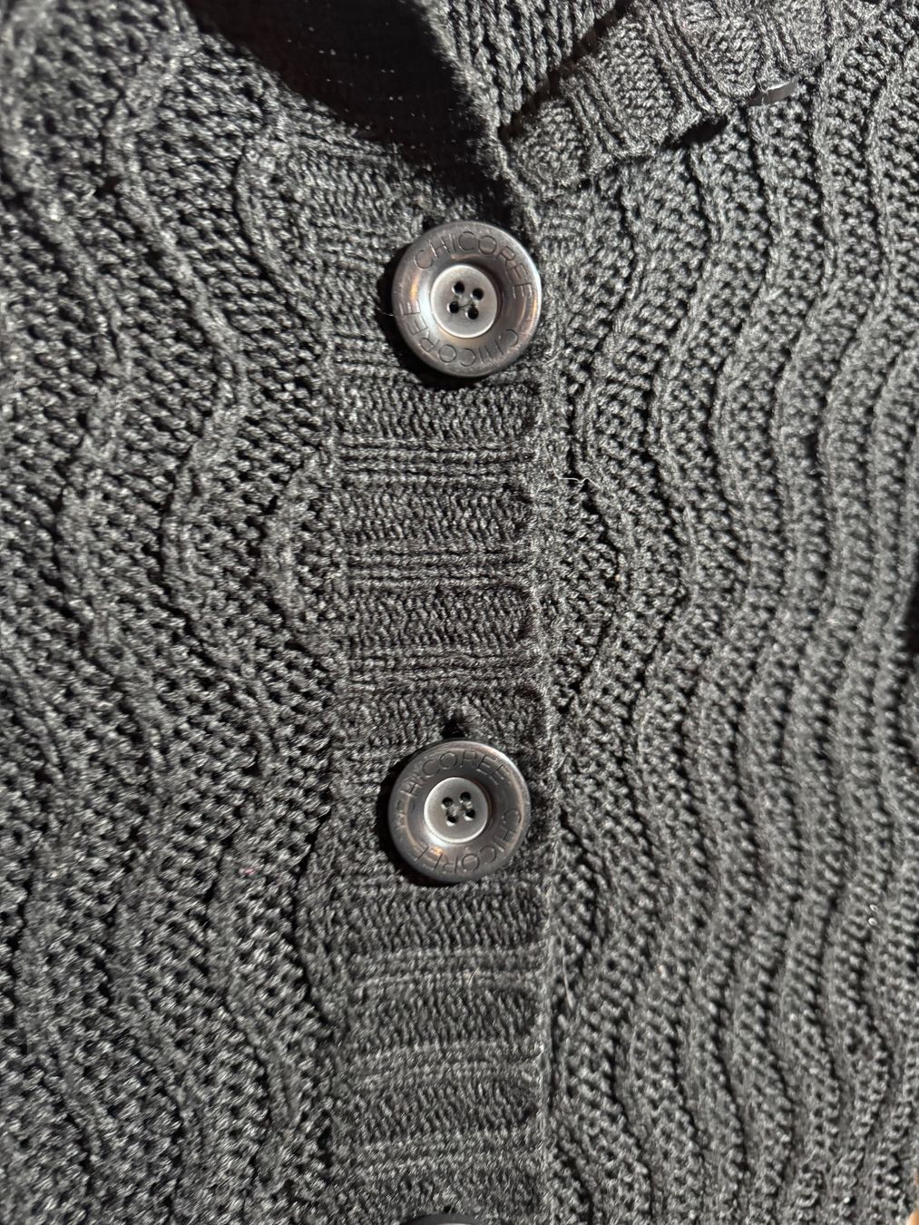 Giacche: Schwarze Strickjacke von Chicoree Gr. S – Usato da Grosswangen venduto da second_hand_dress 1