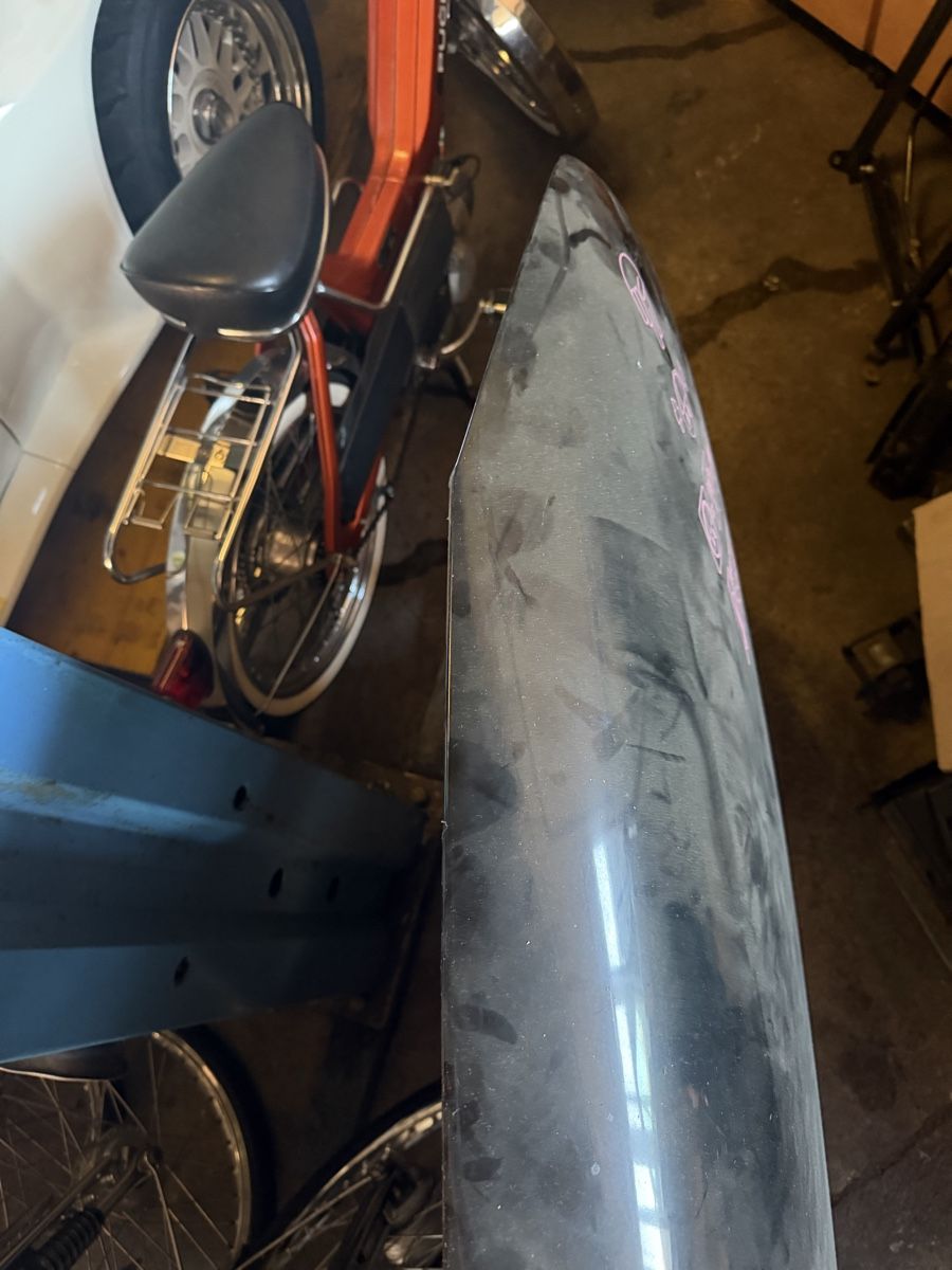 Opel Tutti pezzi di ricambio auto: Opel Kadett E GSI Motorhaube mit Bösem Blick – Usato da Mirchel venduto da Hilal1994 1