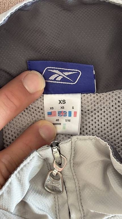 Giacche: Reebok Sport Jacke – Usato da Uster venduto da ricaaron 1