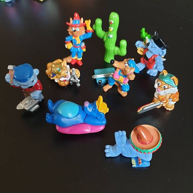 Statuette: Ü-Eier Figuren Gemischt – Usato da Urnäsch venduto da Nakamotix 1