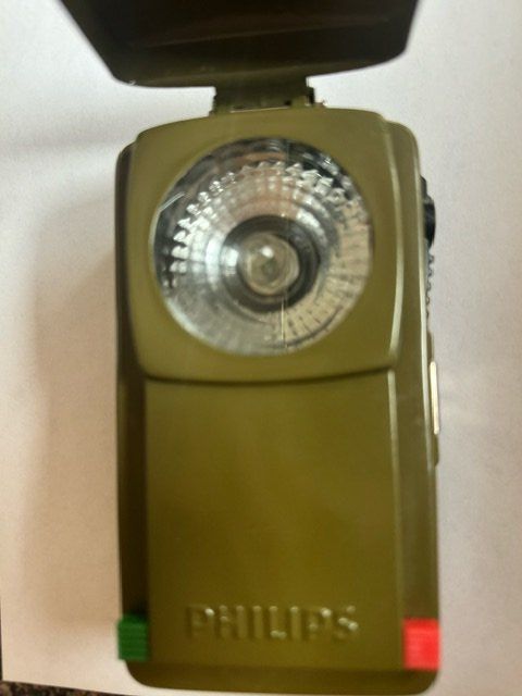 Philips Lampade: Philips Taschenlampe mit Morsefunktion – Usato da Windisch venduto da Trudi45 3