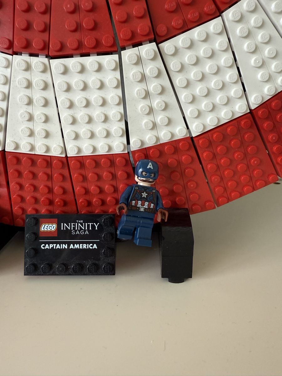 Lego Giocattoli: Lego 76262 Captain Americas Schild – Usato da Veltheim AG venduto da N377Y 1