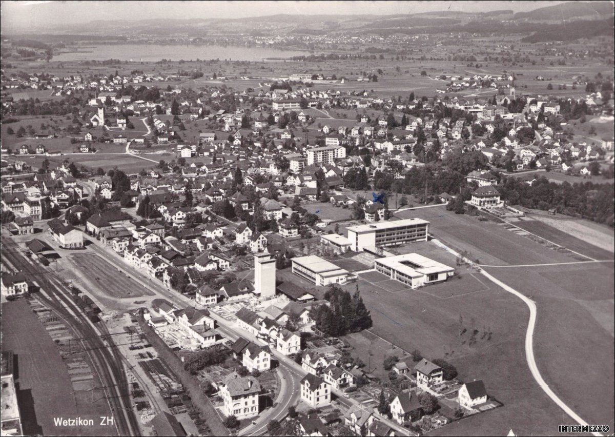 Cartoline postali: Wetzikon ZH // Flugbild 1965 – Usato da Basel venduto da intermezzo12