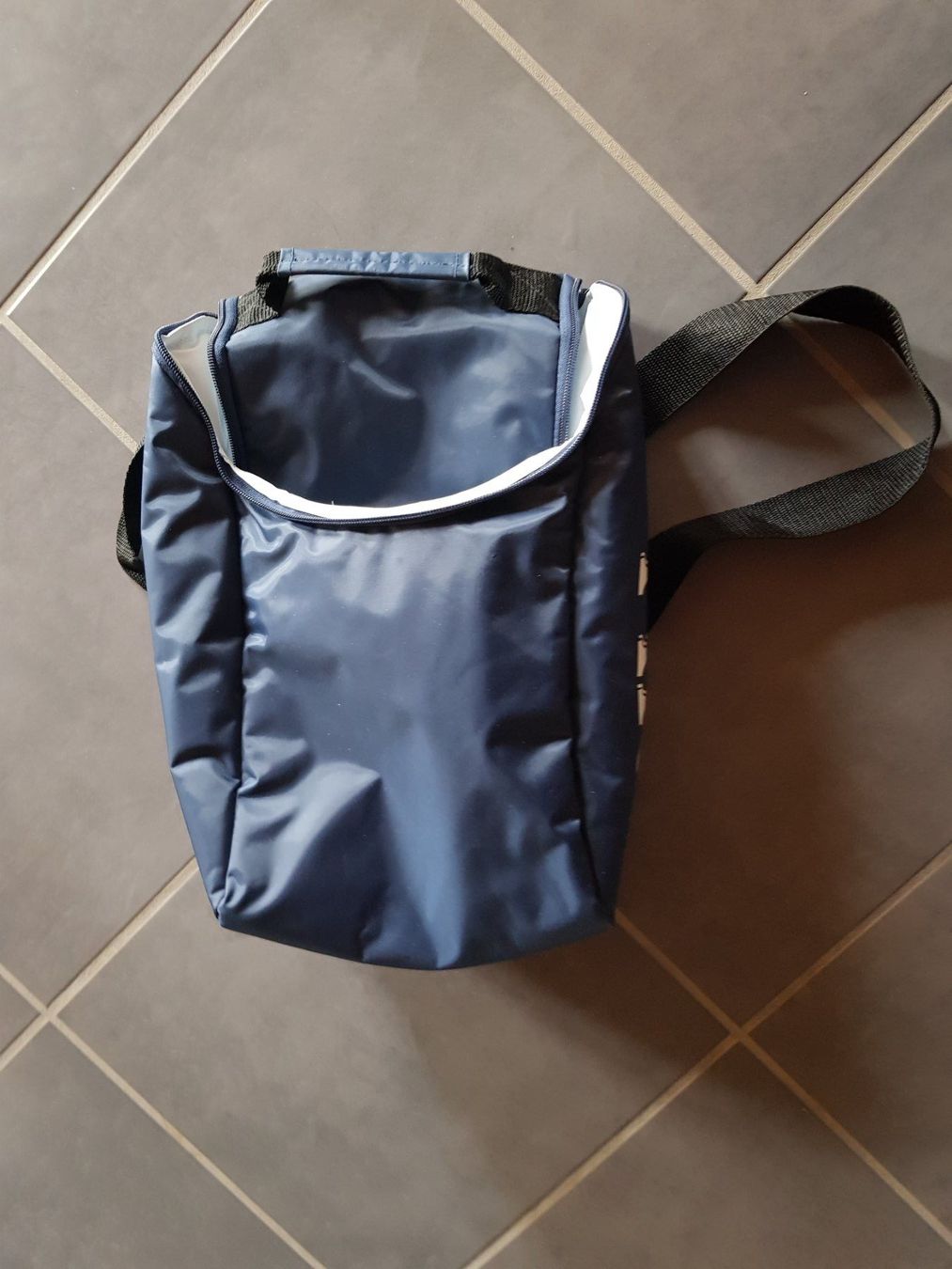Rucksäcke: Veillon Gefriertasche Tasche Rucksack blau – Gebraucht aus Walterswil BE von Lonitti 1