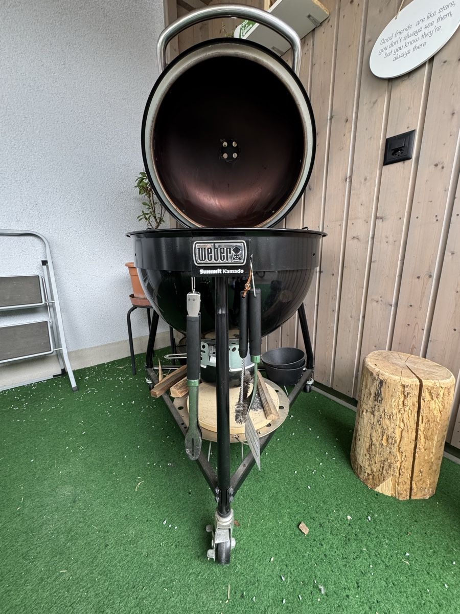 Weber Griglie: Weber Summit Kamado Grill E6 – Usato da Arbon venduto da homebender 1