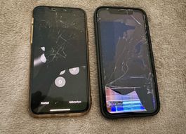 2 iPhone  defekt . Siehe Fotos