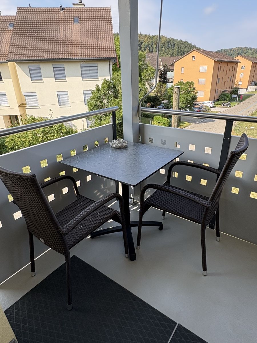 Set de table et chaises: Balkontisch Set – D'occasion à Schaffhausen par anouk2