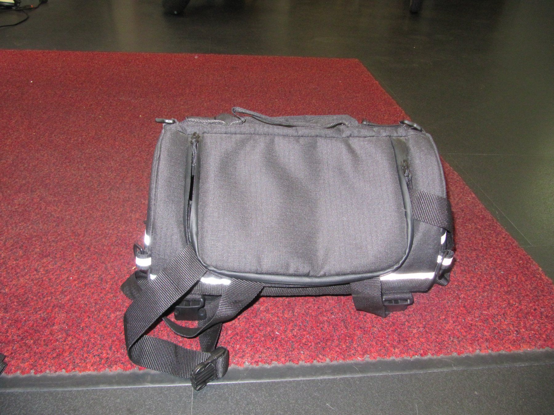 Borse: AGM Touringtasche Klein – Nuovo e nell'imballaggio originale da Buchs AG venduto da Hauptlin