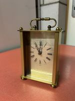 Tischuhr Royal Quartz, Messing Gehäuse, Top Zustand!