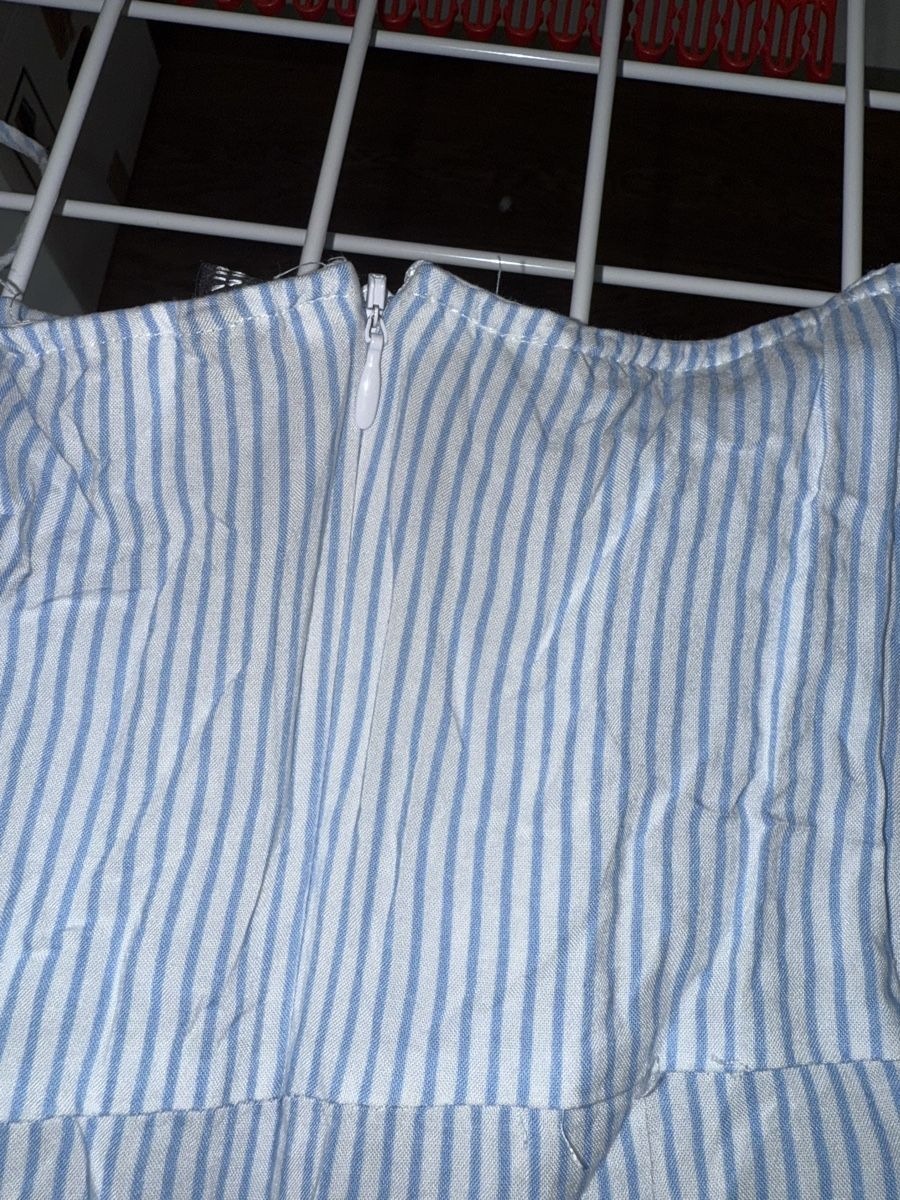 H&M Vestiti: Weiss/Blau Sommerkleid mit Wickellook Grösse 38 – Usato da Zürich venduto da bia_6kmj 3