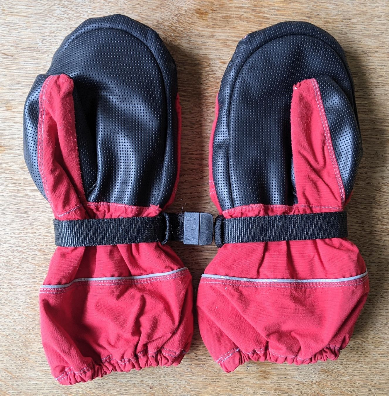 Hestra Guanti: Skihandschuhe HESTRA Grösse 6  – Usato da Bern venduto da MikeMeuble 1
