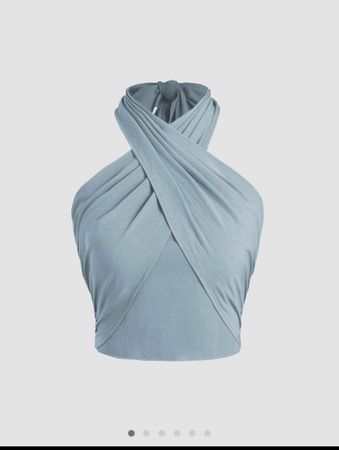 Crop-Top mot gekreuzten Trägern hellblau Grösse M - neu